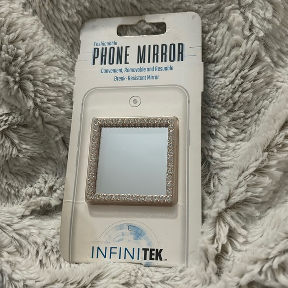 ❤️‍🔥5/$25❤️‍🔥 Stick On Phone Mirror - Picture 1 of 3